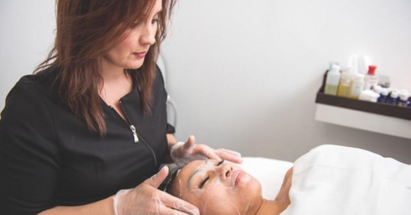 Want to look younger? Just say the magic word! Retinol!